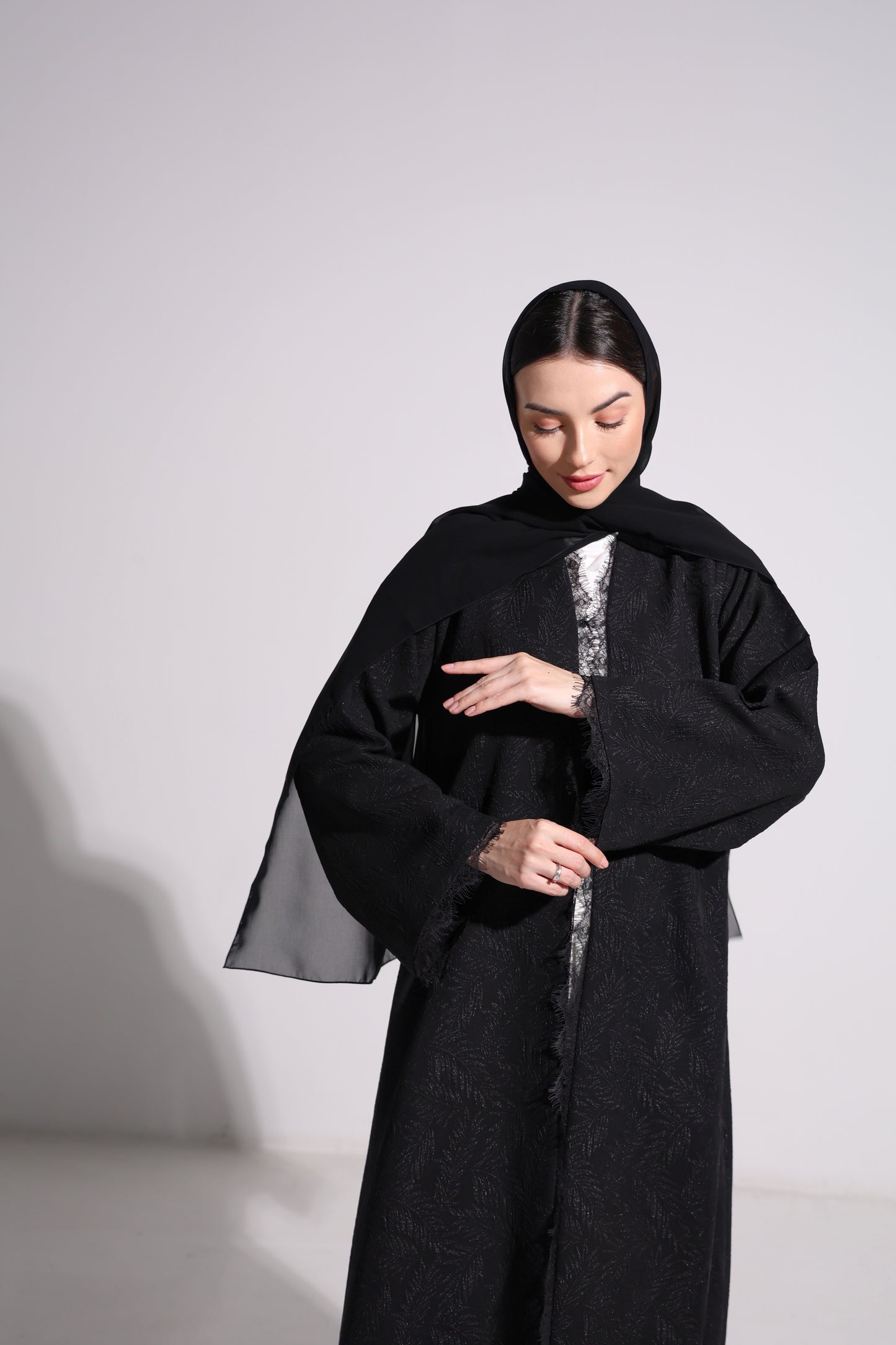 black-abaya