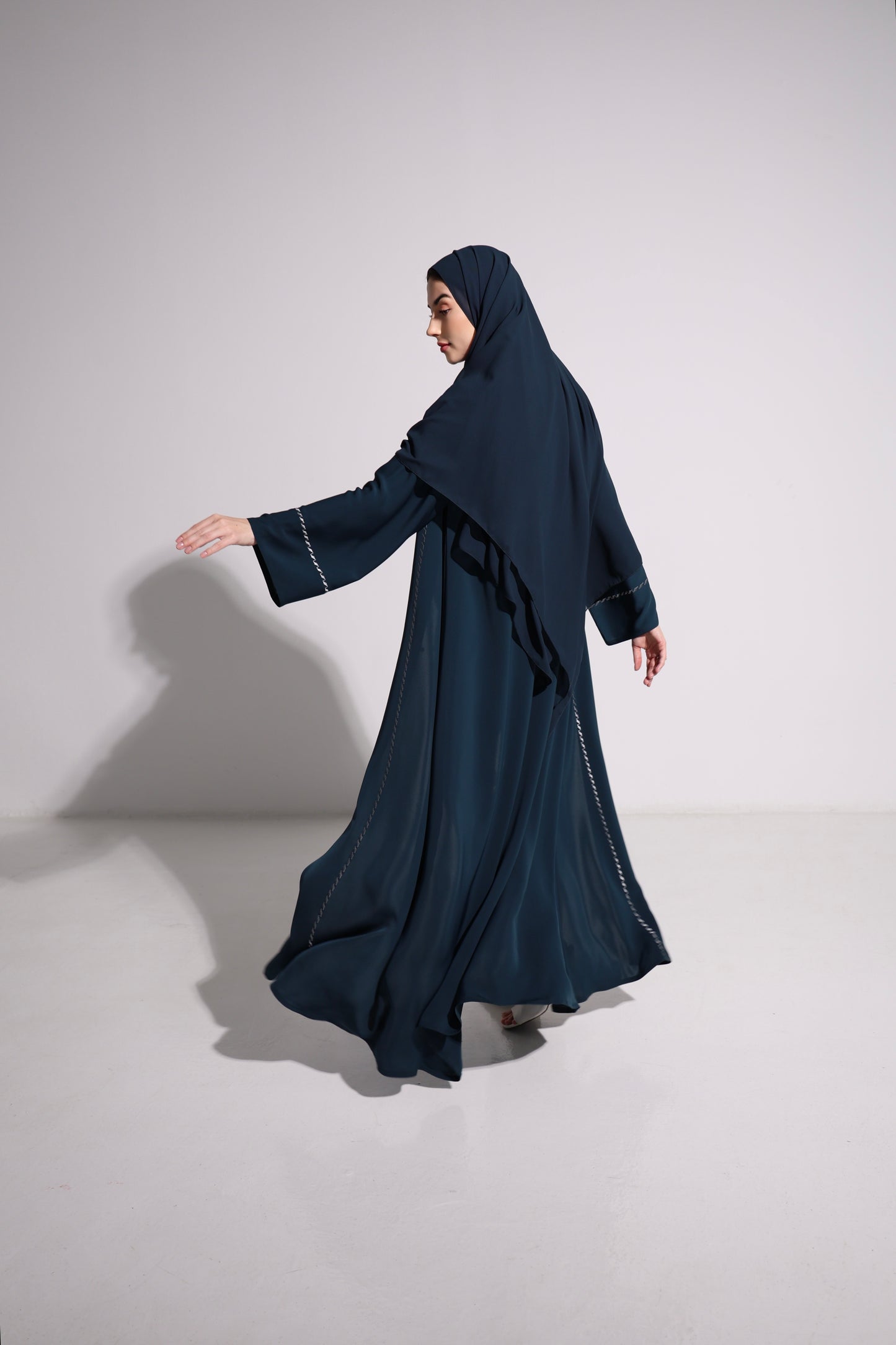 reem-teal-nada-abaya