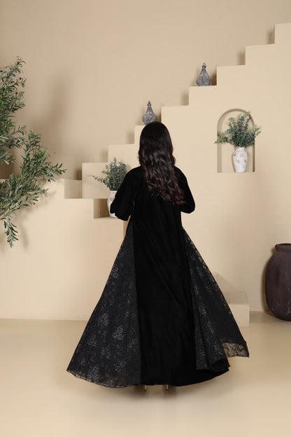 فرح - عباية مخمل أسود